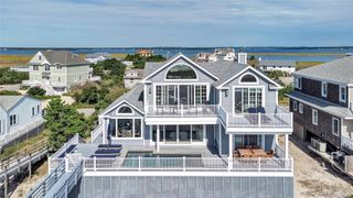 939 Dune Road, Westhampton Dunes, NY 11978