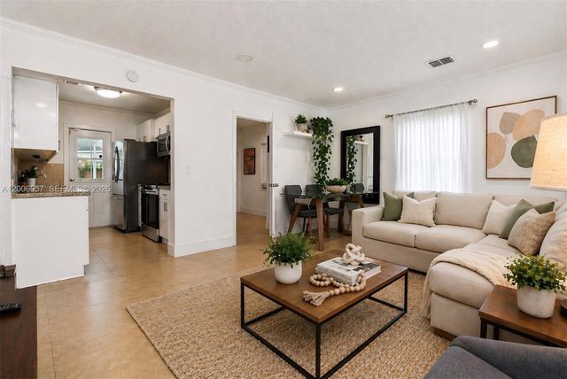 5270 NW 2nd St, Miami, FL 33126