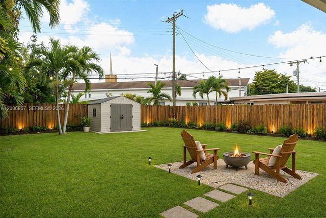 5270 NW 2nd St, Miami, FL 33126