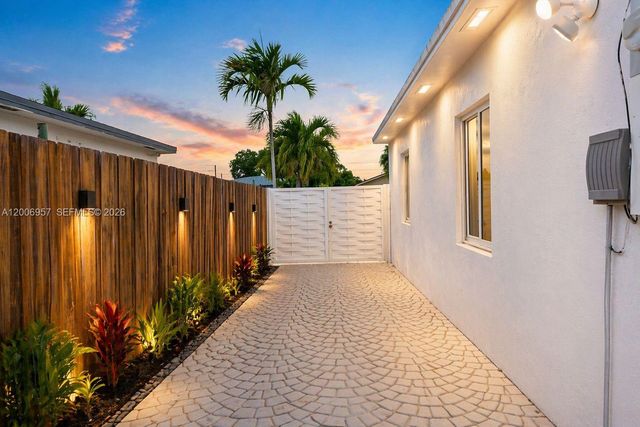 5270 NW 2nd St, Miami, FL 33126