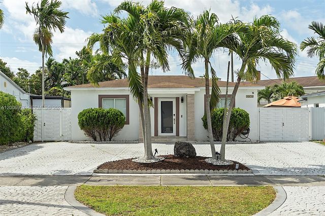 5270 NW 2nd St, Miami, FL 33126