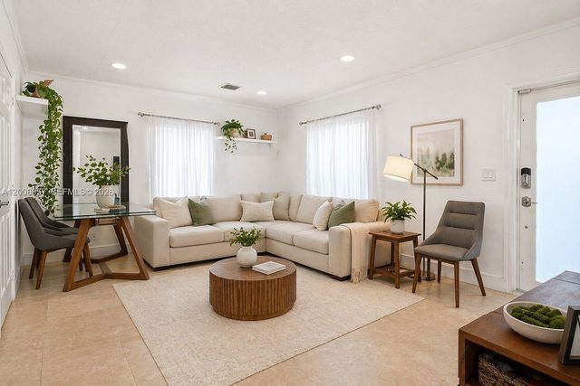 5270 NW 2nd St, Miami, FL 33126