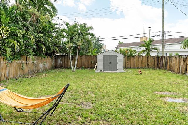 5270 NW 2nd St, Miami, FL 33126
