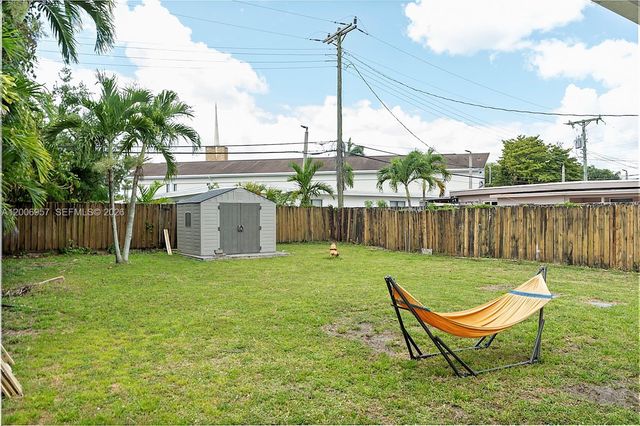 5270 NW 2nd St, Miami, FL 33126