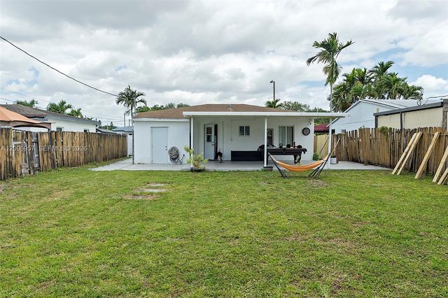 5270 NW 2nd St, Miami, FL 33126