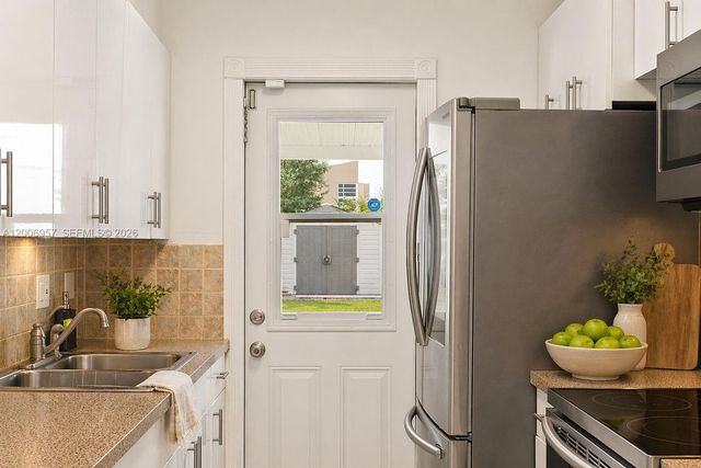 5270 NW 2nd St, Miami, FL 33126