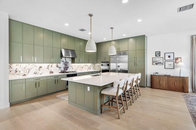 8323 Essex Country Clb Drive, Boca Raton, FL 33434