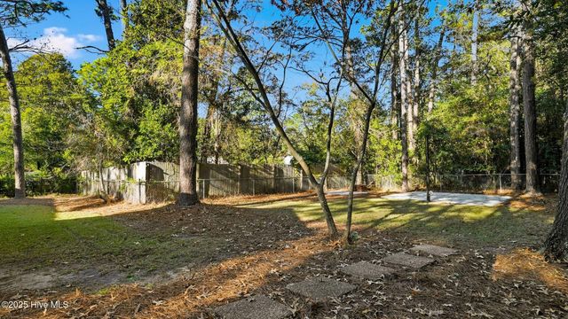 475 W Maine Avenue, Southern Pines, NC 28387