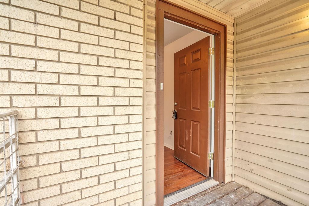 744 Old Martindale RD, San Marcos, TX 78666