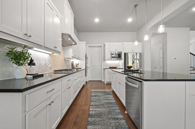 7508 Colibri DR, Austin, TX 78738
