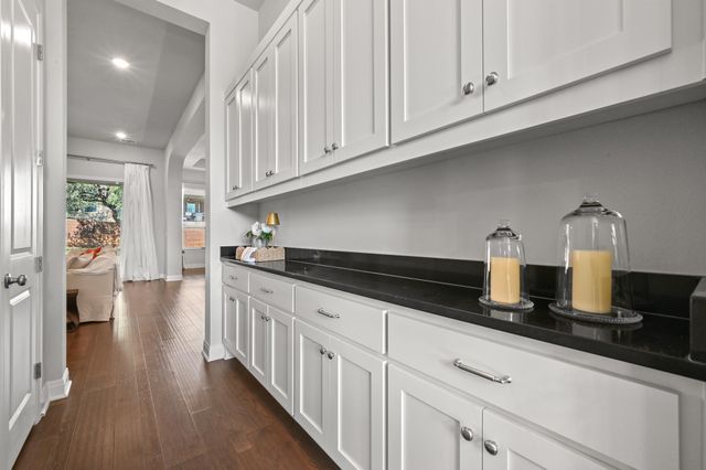7508 Colibri DR, Austin, TX 78738