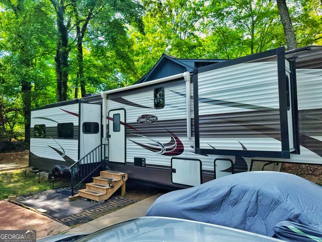 1085 Mountain Shadows Drive, Cleveland, GA 30528