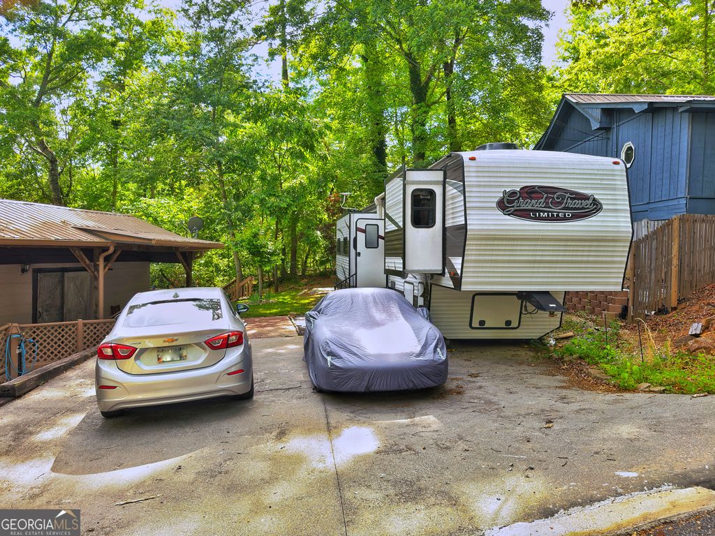 1085 Mountain Shadows Drive, Cleveland, GA 30528