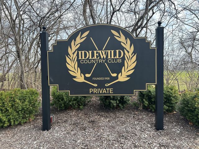 1740 Idlewild Lane, Homewood, IL 60430