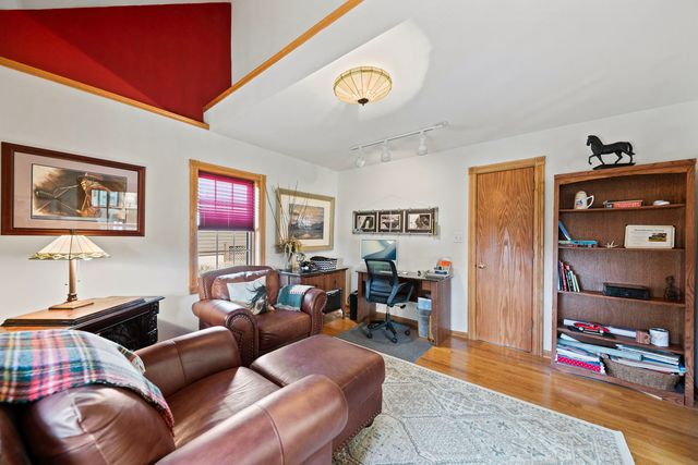 1740 Idlewild Lane, Homewood, IL 60430