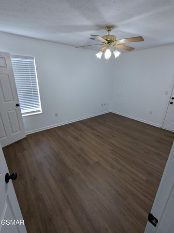 2534 Sportsmans Way, Sevierville, TN 37876