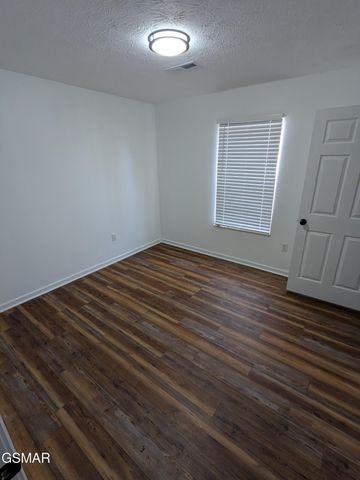 2534 Sportsmans Way, Sevierville, TN 37876