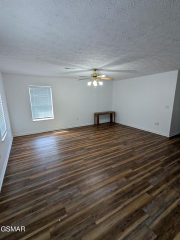 2534 Sportsmans Way, Sevierville, TN 37876