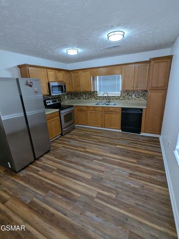 2534 Sportsmans Way, Sevierville, TN 37876