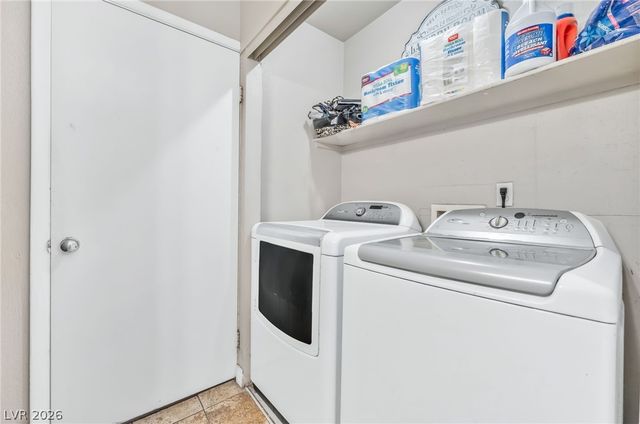 3124 Centavo Drive, Las Vegas, NV 89117