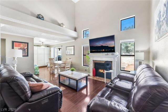 3124 Centavo Drive, Las Vegas, NV 89117