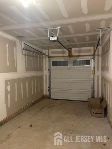 82 Depot Way, Dunellen, NJ 08812