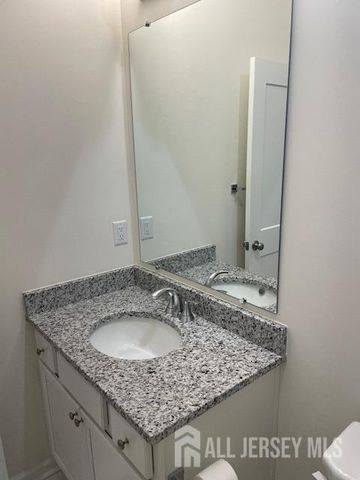 82 Depot Way, Dunellen, NJ 08812