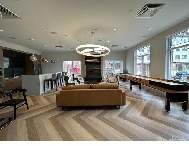 82 Depot Way, Dunellen, NJ 08812