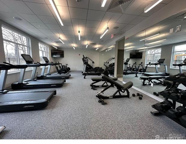 82 Depot Way, Dunellen, NJ 08812