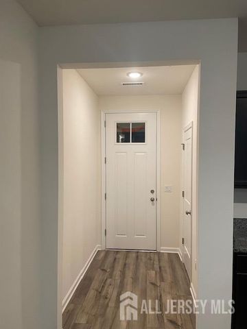 82 Depot Way, Dunellen, NJ 08812