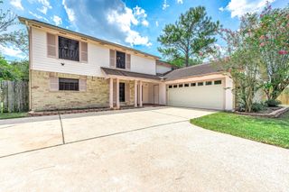 307 Elmwood Circle, Friendswood, TX 77546