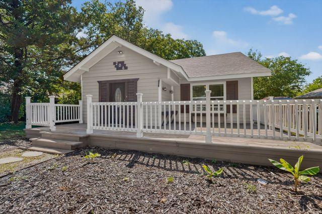 206 Farley Street, Waxahachie, TX 75165