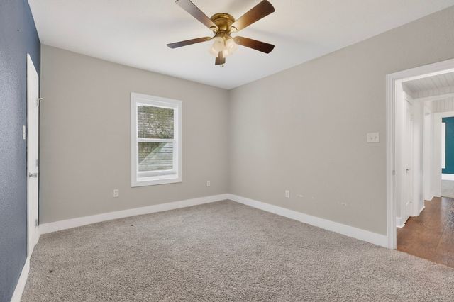 206 Farley Street, Waxahachie, TX 75165