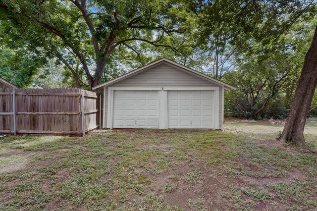 206 Farley Street, Waxahachie, TX 75165
