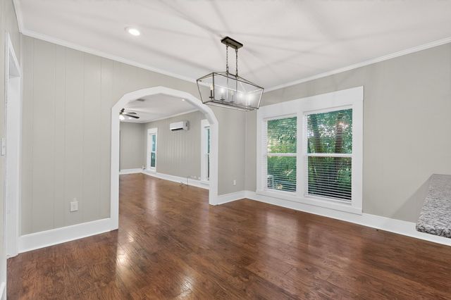 206 Farley Street, Waxahachie, TX 75165
