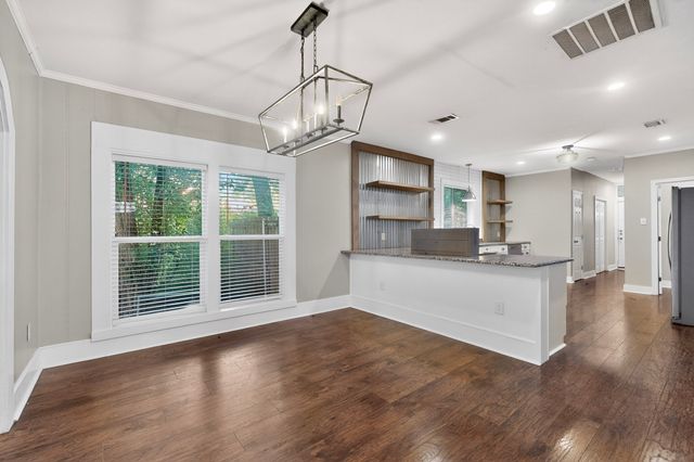 206 Farley Street, Waxahachie, TX 75165