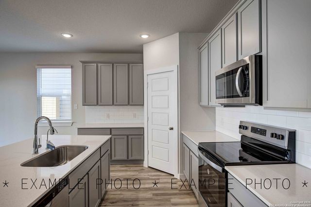 9010 WILDWOOD PASS, San Antonio, TX 78254