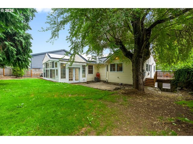 1929 Ne ADAMS St, Camas, WA 98607