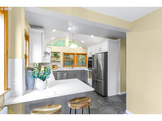 1929 Ne ADAMS St, Camas, WA 98607