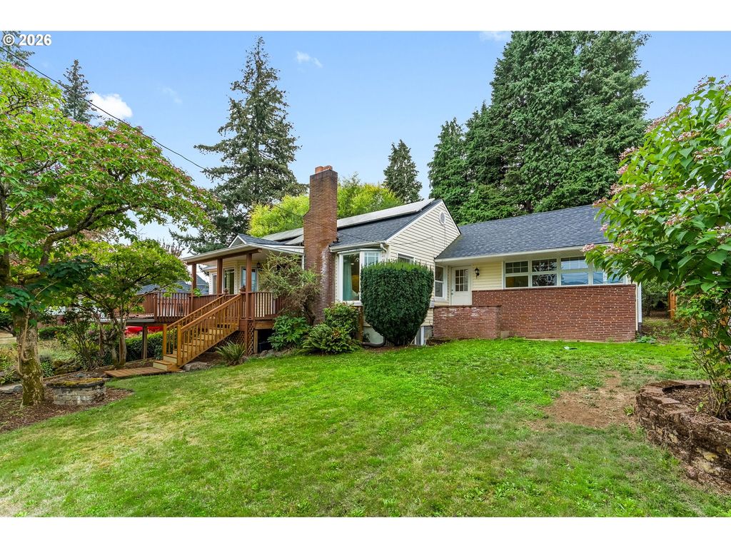 1929 Ne ADAMS St, Camas, WA 98607