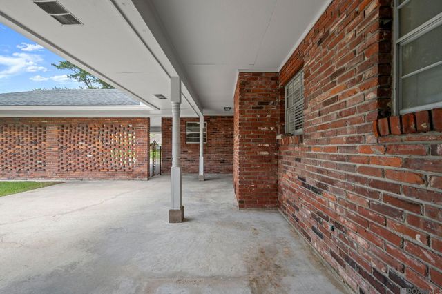 11995 Parkbrook Ave, Baton Rouge, LA 70816