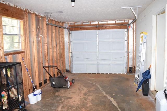 705 Triune Mill Road, Thomaston, GA 30286
