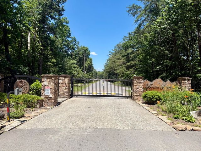 8940 Big Bend Road, Signal Mountain, TN 37377