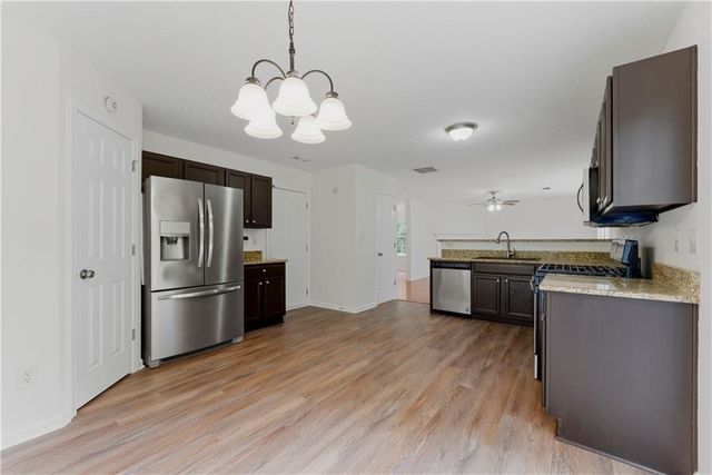 4055 Springvale Way, Mcdonough, GA 30252
