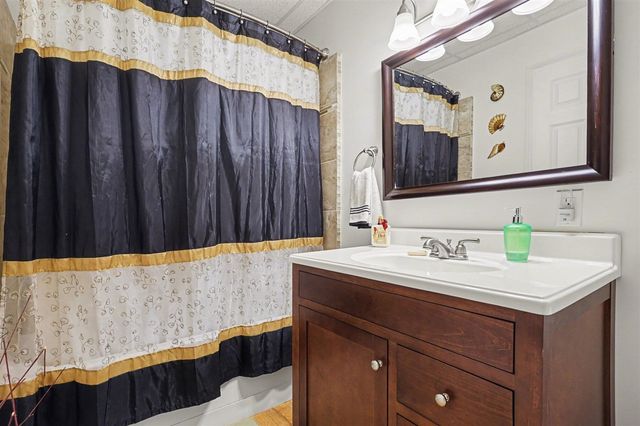 6425 Kottler Drive, Holland, MI 49423