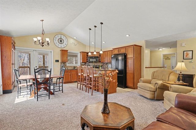 6425 Kottler Drive, Holland, MI 49423