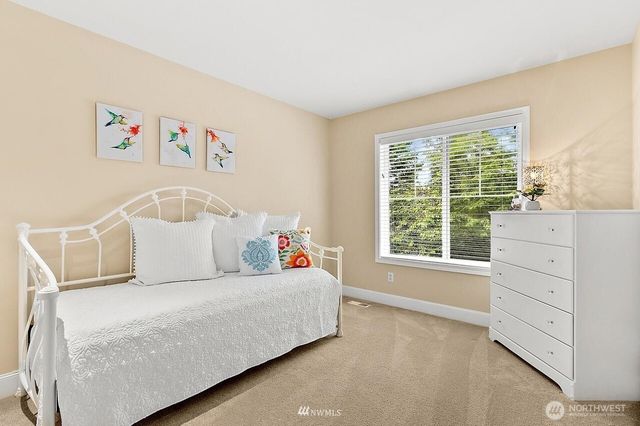 24504 SE 3rd Court, Sammamish, WA 98074