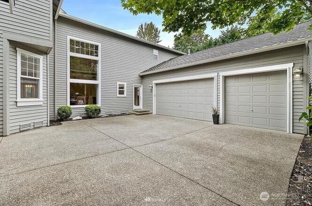 24504 SE 3rd Court, Sammamish, WA 98074