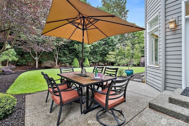 24504 SE 3rd Court, Sammamish, WA 98074
