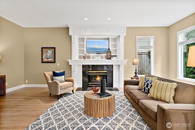 24504 SE 3rd Court, Sammamish, WA 98074